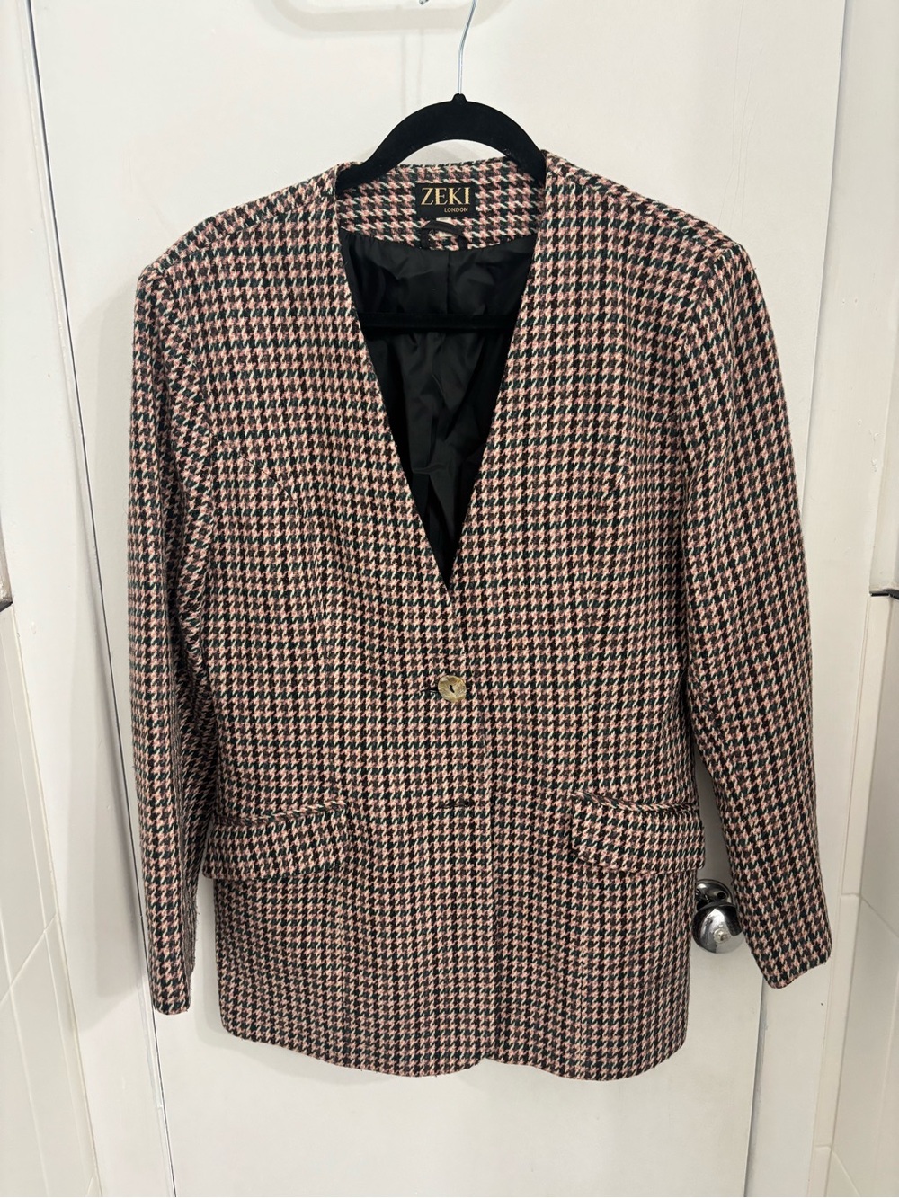 Zeki London Women's Pink & Black Houndstooth Blazer